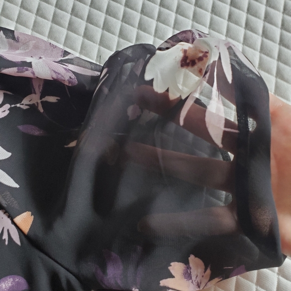 💕4/$25💕 NWT- Le Chateau dress - Picture 4 of 10